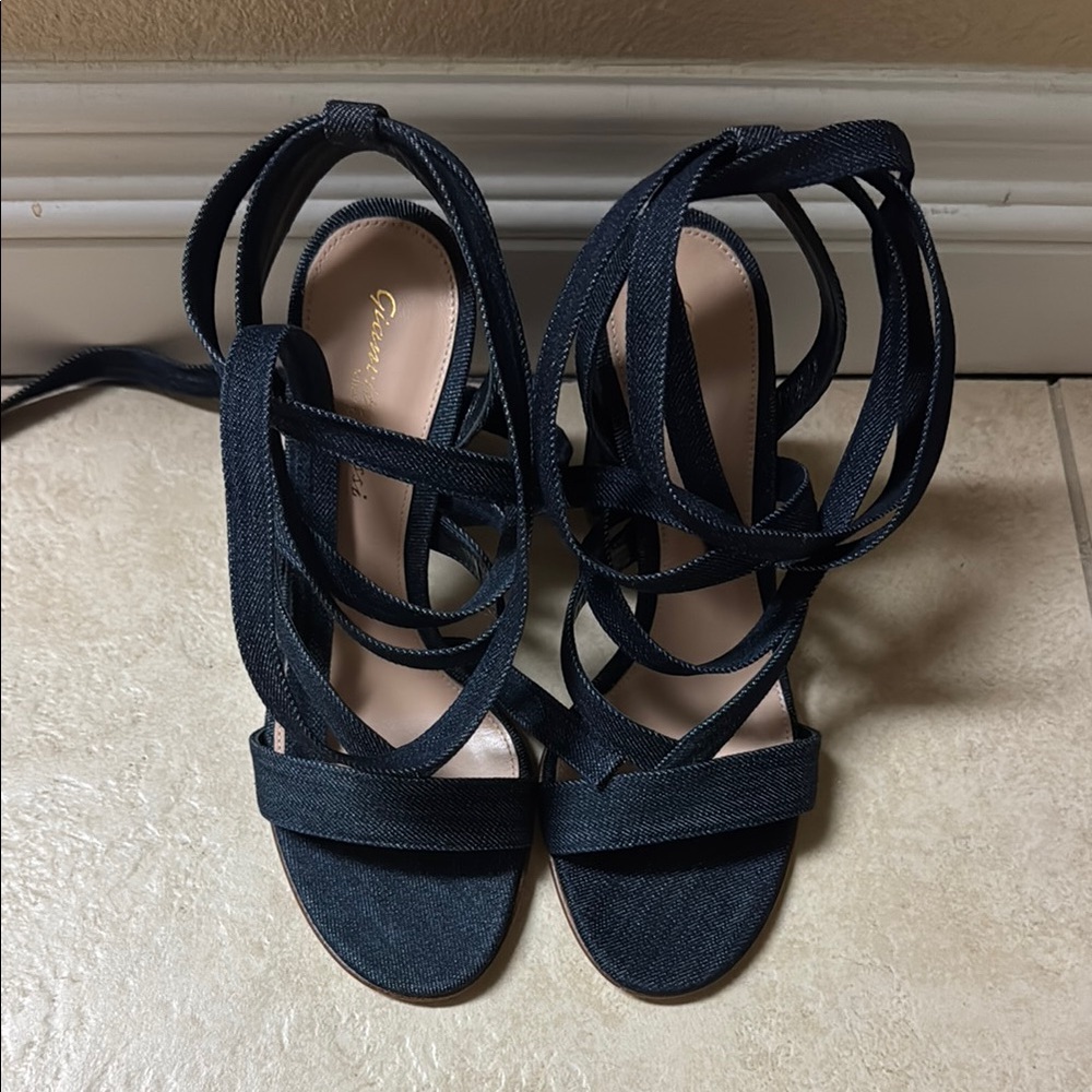 Gianvito Rossi Black Strappy Women's Sandals